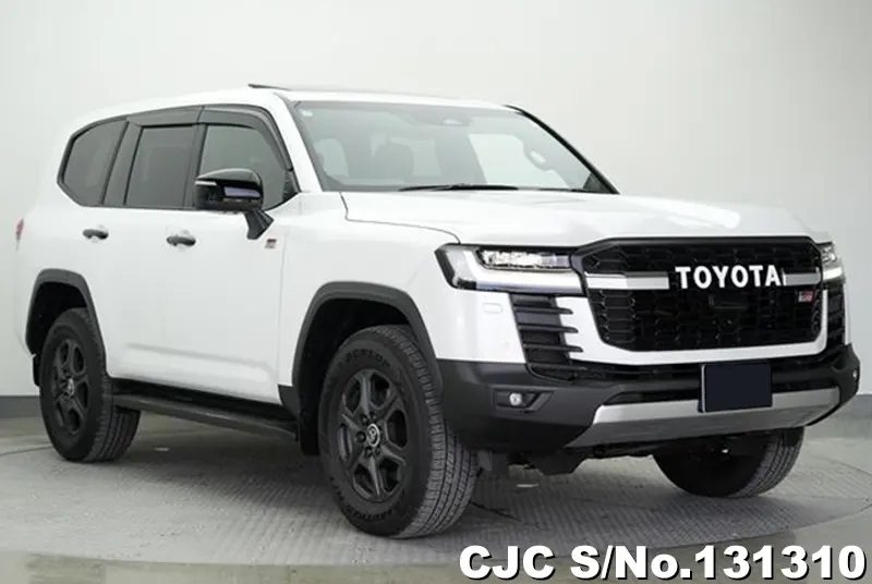 Toyota Land Cruiser Pearl 2025